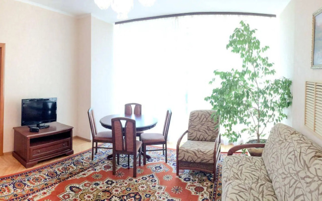 Zhovtneviy Hotel