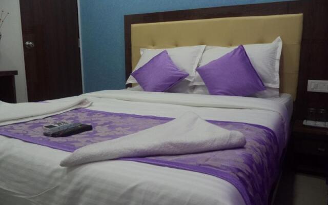 Oyo 11917 Hotel Symphony Grand