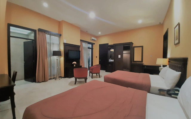 The Palais Dago Hotel