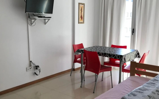 Departamentos Madryn - Calle Roca