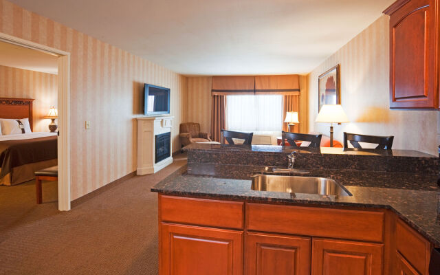 Holiday Inn Hotel & Suites Minneapolis - Lakeville by IHG