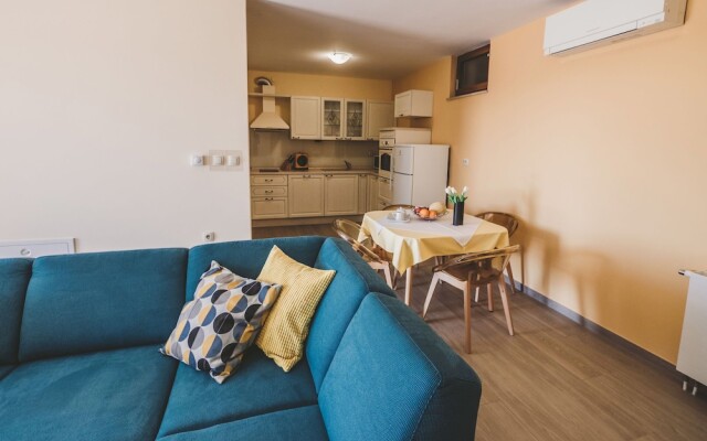 Comfortable Apartment in Šibenik Near Old Town & Seabeach
