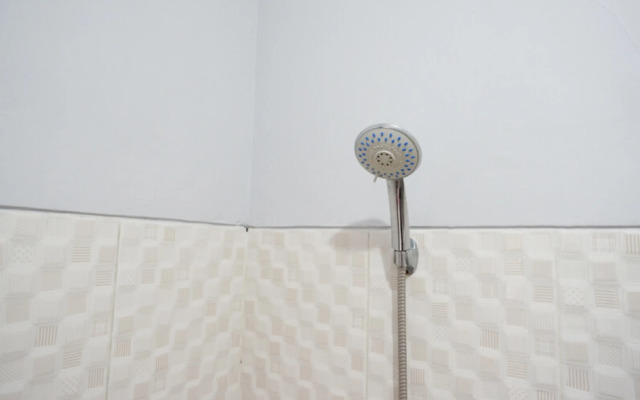 Formerly Reddoorz Syariah Gerbang Toll Manyaran