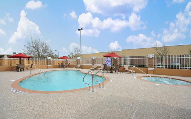 Comfort Suites at Katy Mills