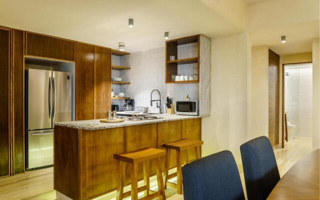 103 Cozy apartment with private terrace 2 br 2 ba