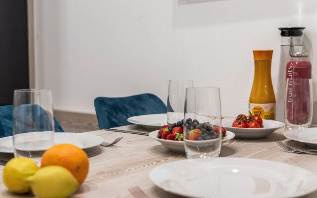 SKY9 Apartments District 6