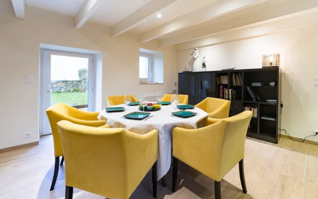 House in Lanildut Near Waterfront & Beaches