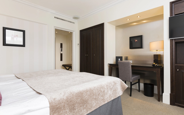 Elite Park Avenue Hotel