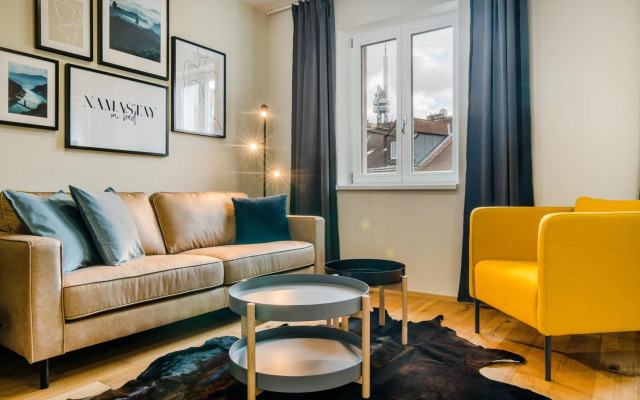 Premium Hip Loft in Žižkov by Prague Days