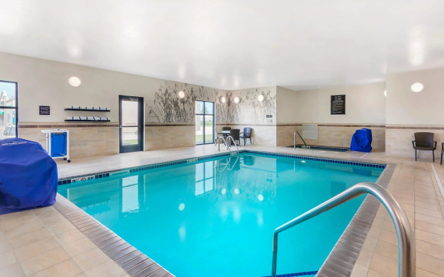 Sleep Inn & Suites Devils Lake