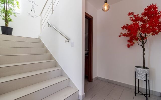 Modern 4-BR Villa in Gated Community