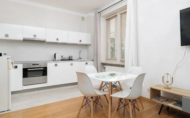 RentPlanet - Apartament Chmielna