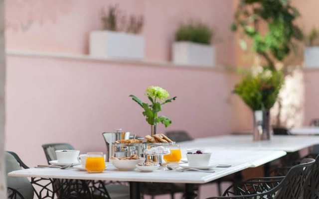 Serenissima Boutique Hotel