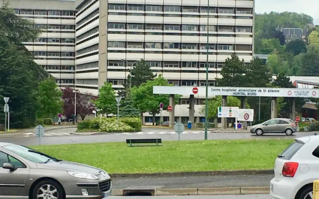 Appartement en face Hopital Nord