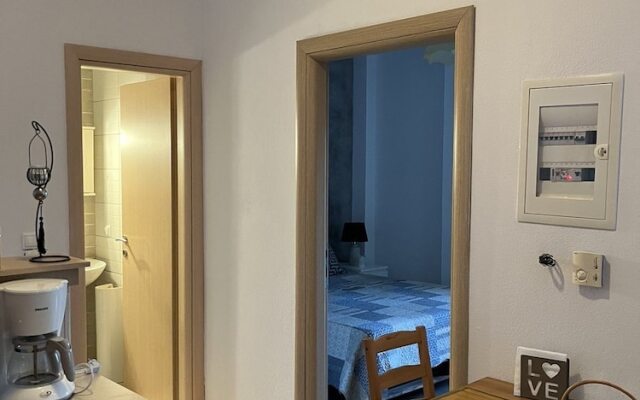 Angelos elegant summer house