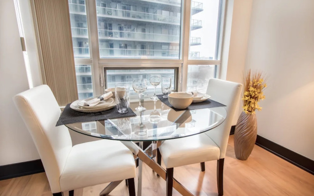 Delsuites Downtown Toronto Element