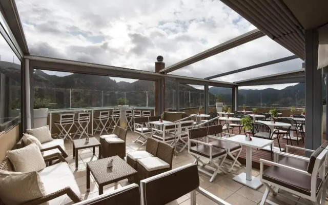 Lagadia 4 seasons hotel
