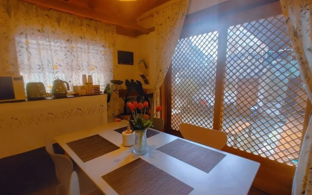 Gangneongjeon Hanok Stay