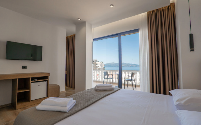 Hotel Keos