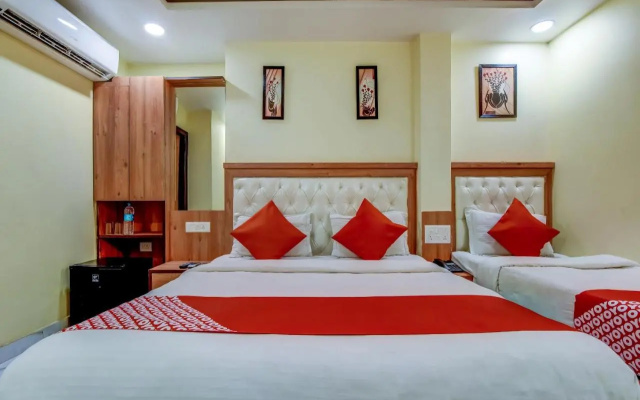Hotel Sarthak Palace – Guest Rooms – Delhi