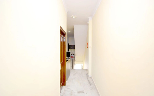 Jb Inn By OYO Rooms