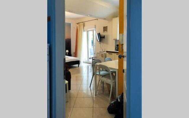 Cozy Studio Near the Beach