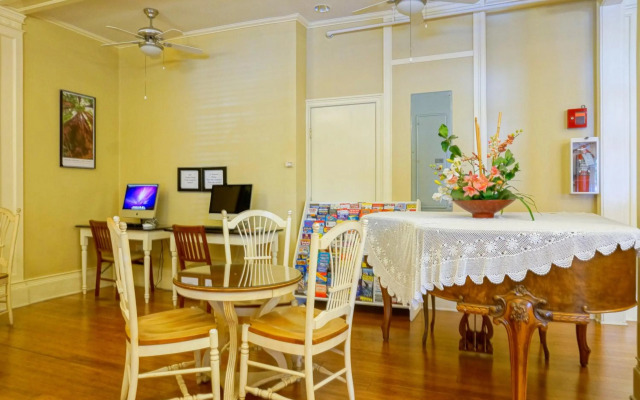 Grant Hotel