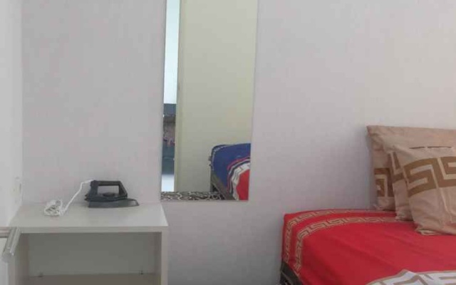 Apartment Tanglin 2BR at Pakuwon Mall by Griya Gailen 1 (ELV) – Guest Rooms – Surabaya
