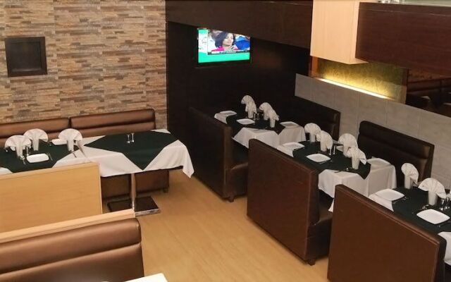 Hotel Aishwarya Residency