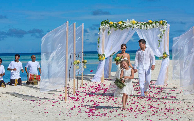 The Residence Maldives at Dhigurah Hotel