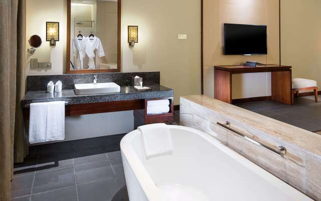 Hilton Sanya Yalong Bay Resort & Spa