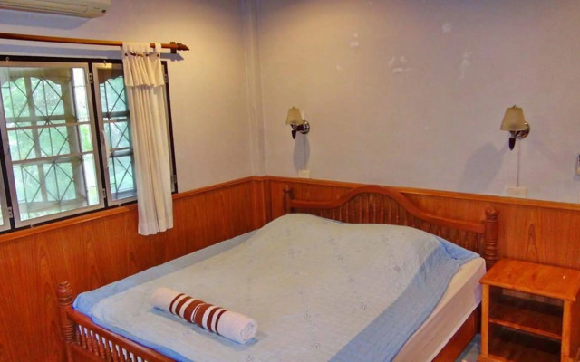 Aliyah Garden House