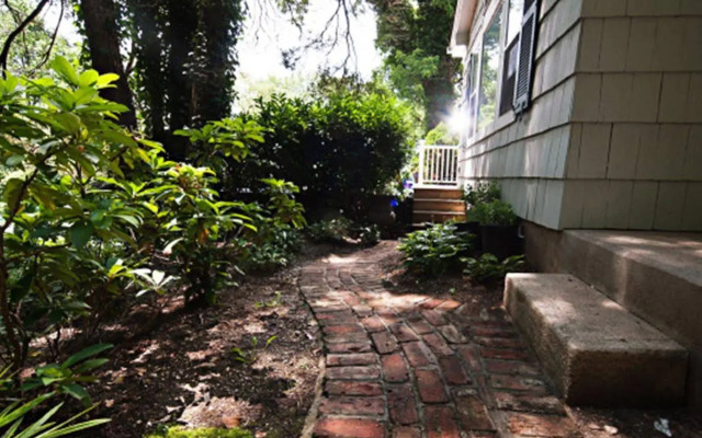 The Harbor Rose Bed & Breakfast