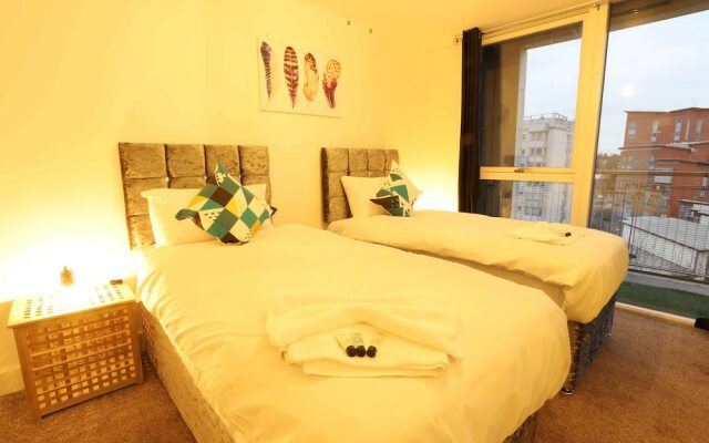 Fiveways City View Apartment