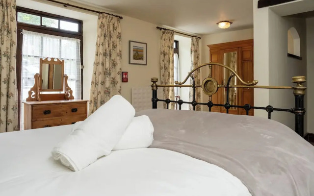 Watermouth Castle, South Court Apartment