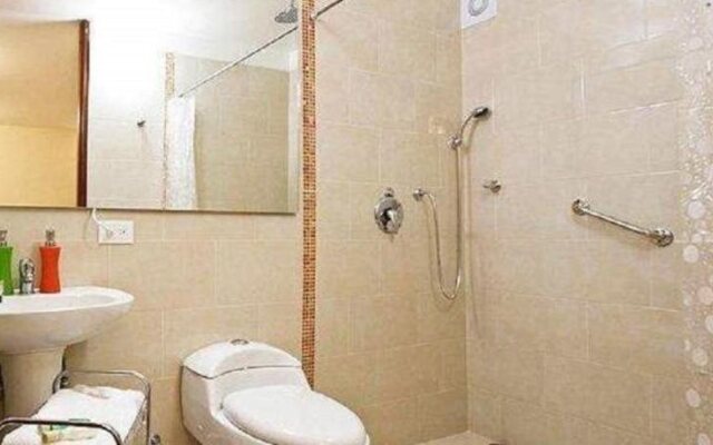 CM House - Hotel Moreno