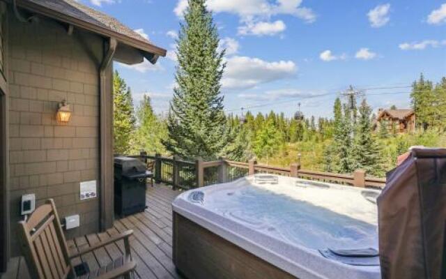 Cucumber Patch #44 Apartment