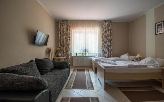 Kompleks Wypoczynkowo-Konferencyjny Mazur-Syrenka