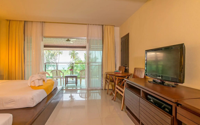 Lanta Pura Beach Resort