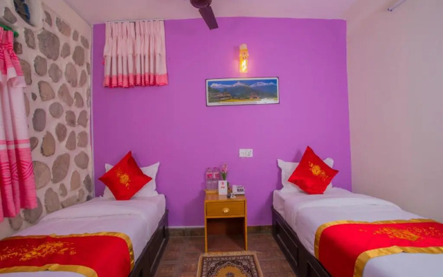 Oyo 225 Hotel Fewa Corner