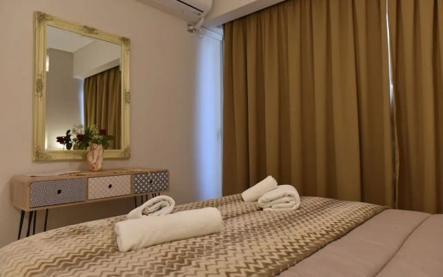 Cozy Apt in the Heart of Athens 8-2