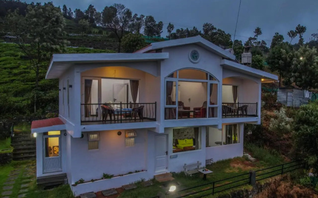 Peri Resorts
