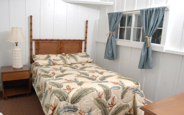 Lava Lodge at Hale Kilauea