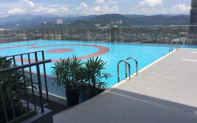 3 Tower Duplex Unit Apartment