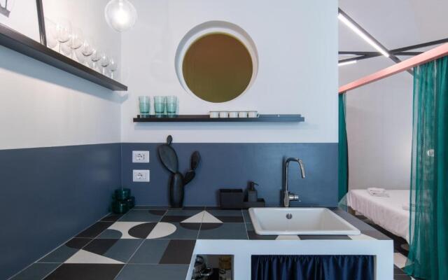 Balloon Design Studio Apartment
