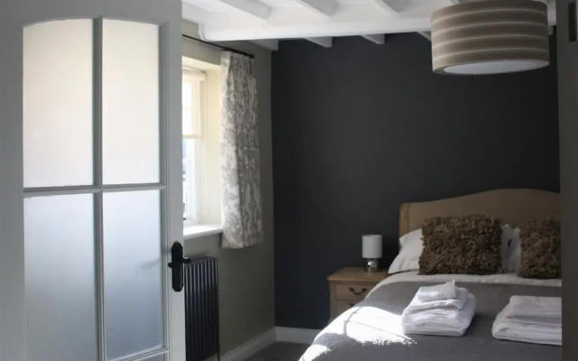 The Three Horseshoes Warham