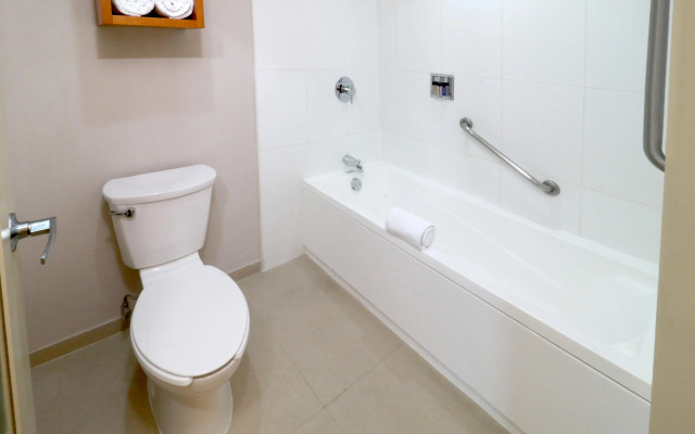 Staybridge Suites Guadalajara Expo by IHG