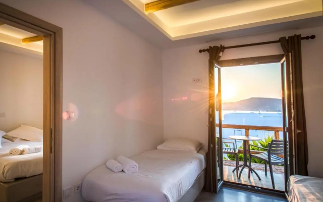 Piperaki Project Paros