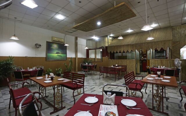 Bhagwati Palace Guest House By OYO Rooms
