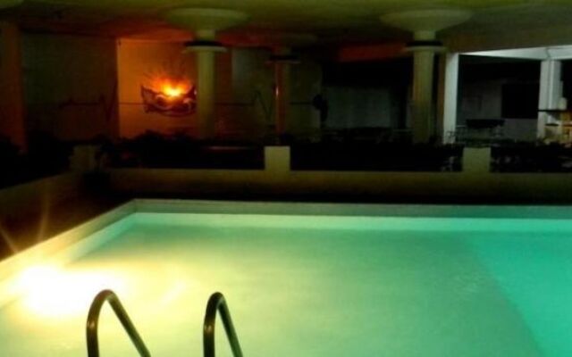 Regency Cove Hotel